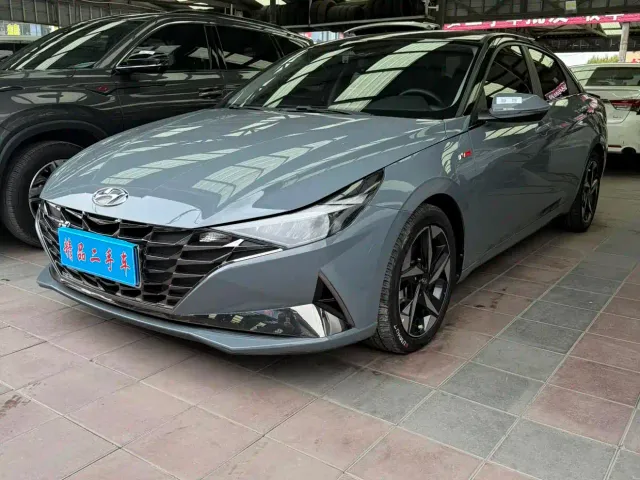 Фотография автомобиля — Hyundai Elantra