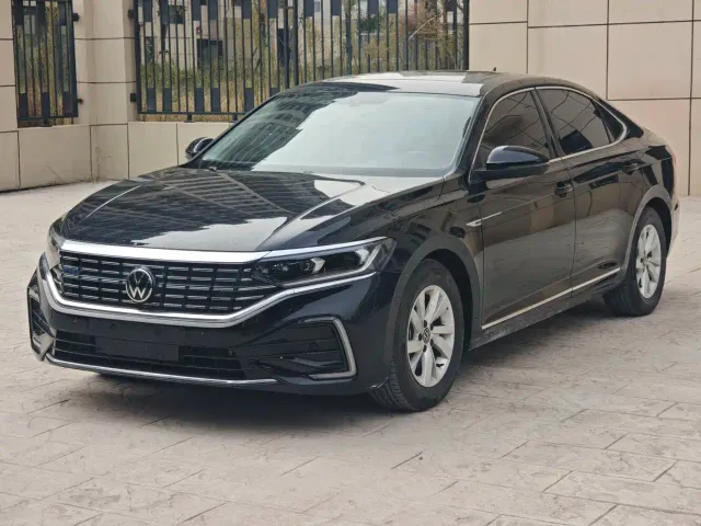 Фотография автомобиля — Volkswagen Passat