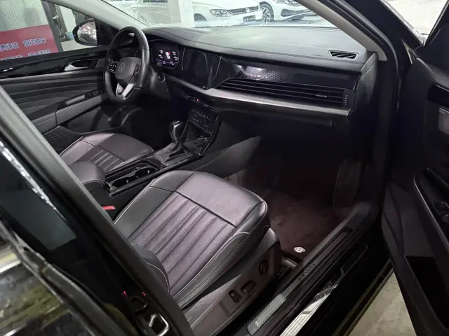 Volkswagen Passat — Фото автомобиля 20