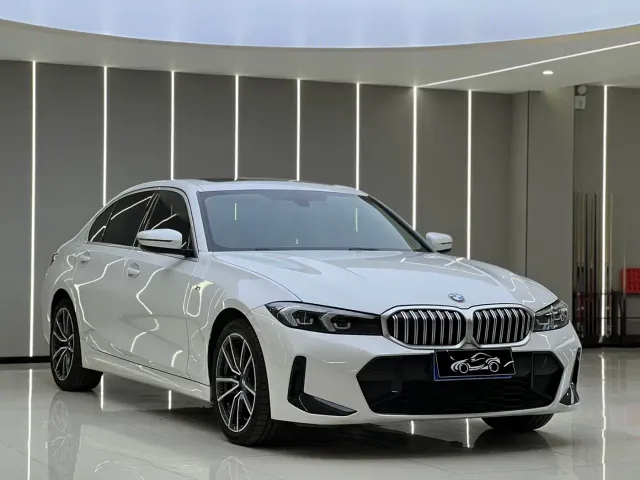 BMW 3 Series — Фото автомобиля 3