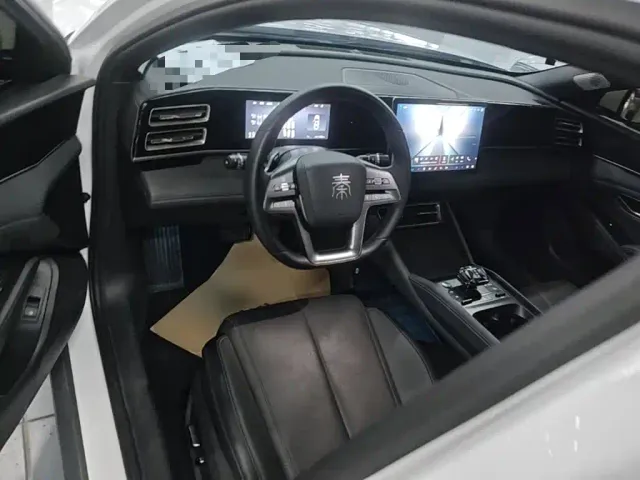 BYD Qin L — Фото автомобиля 9
