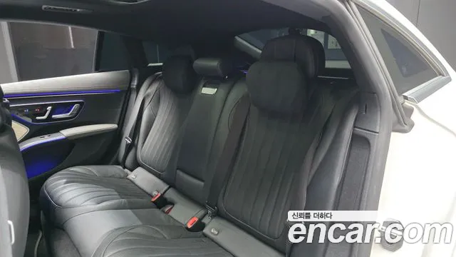 Mercedes-Benz EQS — Фото автомобиля 12