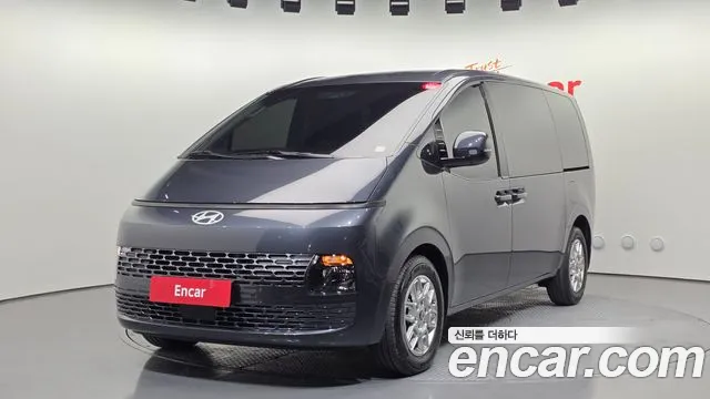 Фотография автомобиля — Hyundai Staria