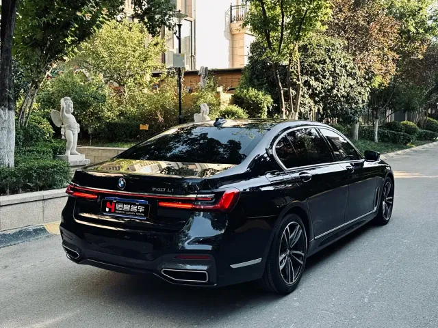 BMW 7 Series — Фото автомобиля 16