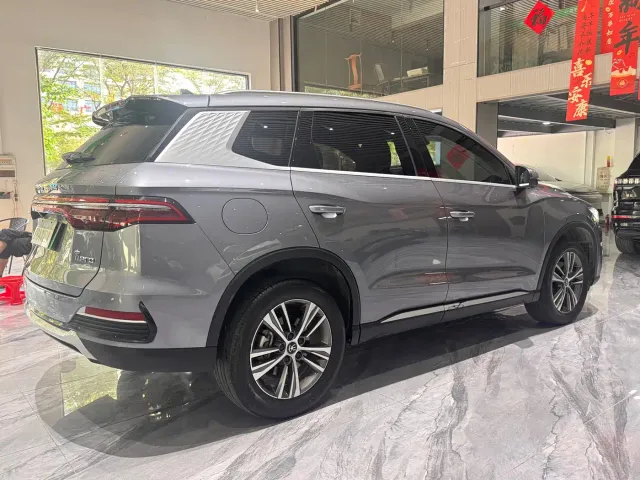 BYD Song Pro — Фото автомобиля 9