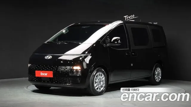 Фотография автомобиля — Hyundai Staria
