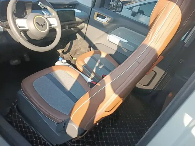 Wuling Hongguang Mini EV — Фото автомобиля 14