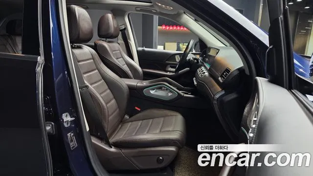 Mercedes-Benz GLE-Class — Фото автомобиля 11