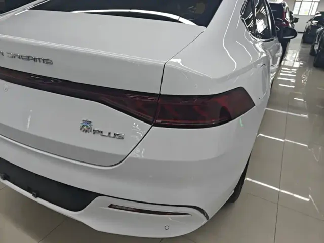 BYD Qin PLUS — Фото автомобиля 7