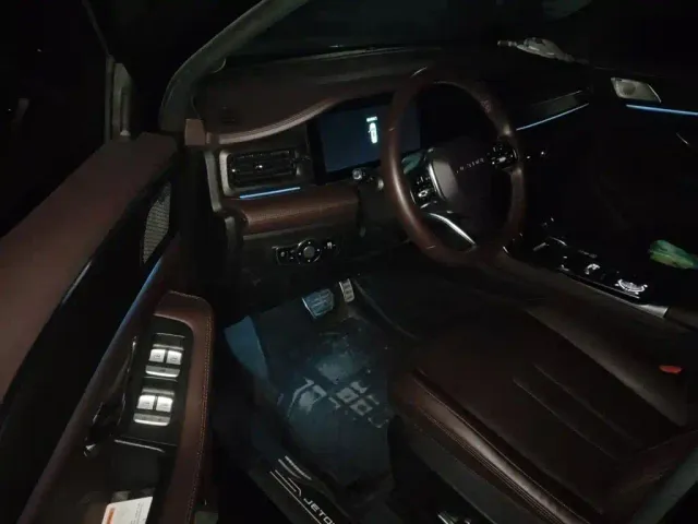 Jetour X90 — Фото автомобиля 16