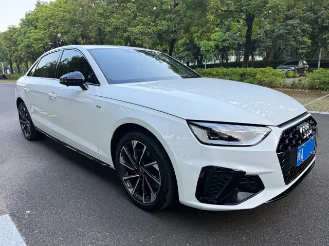 Audi A4L — Фото автомобиля 3