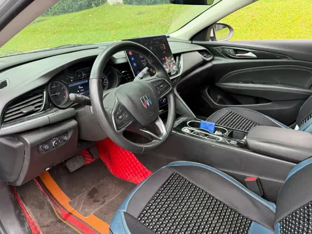 Buick Regal — Фото автомобиля 7