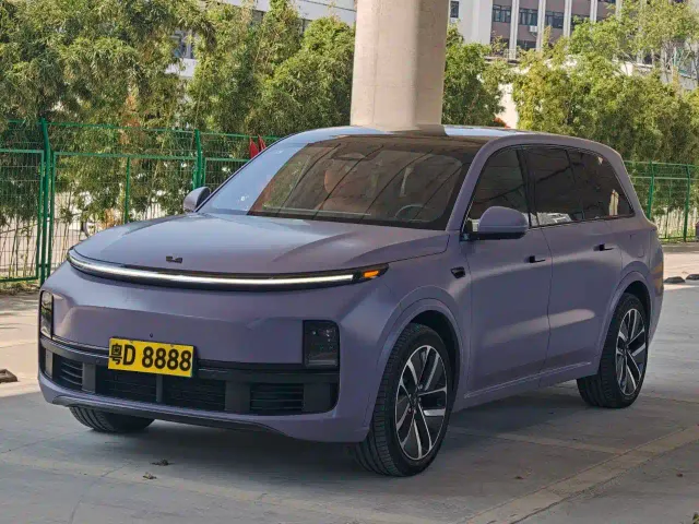 Li Auto L9 — Фото автомобиля 2