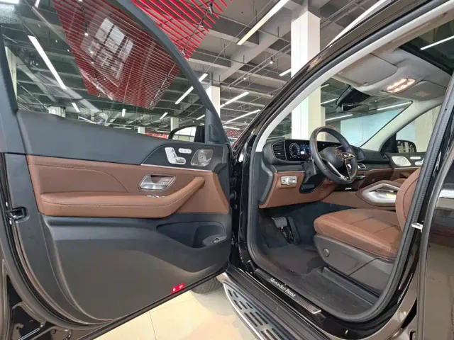Mercedes-Benz GLE-Class — Фото автомобиля 26