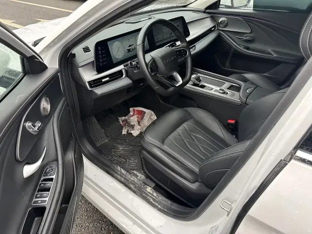 Chery Arrizo 8 — Фото автомобиля 8