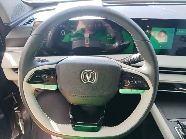 Changan CS75 Plus — Фото автомобиля 10