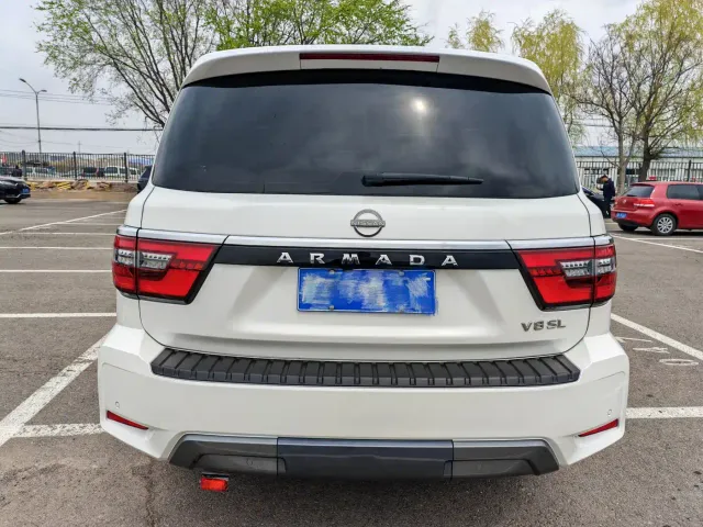 Nissan Patrol — Фото автомобиля 4