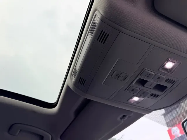 Volkswagen T-Roc — Фото автомобиля 7