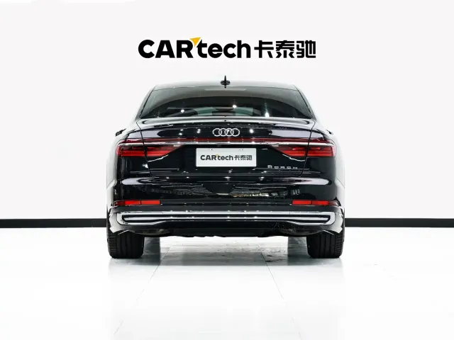Audi A8 — Фото автомобиля 4