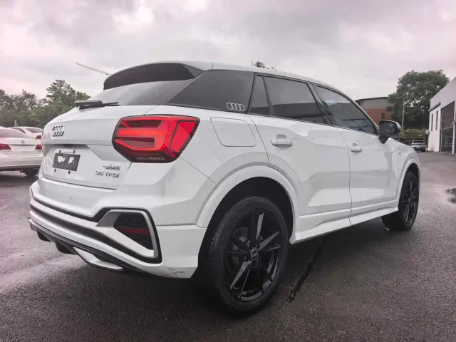 Audi Q2L — Фото автомобиля 4