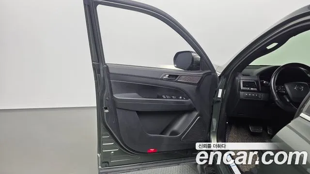 KG_Mobility_Ssangyong Rexton Новый Rexton Sport Дизель 2.2 4WD — Фото автомобиля 20