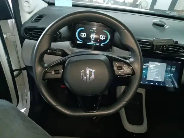 Leapmotor T03 — Фото автомобиля 10