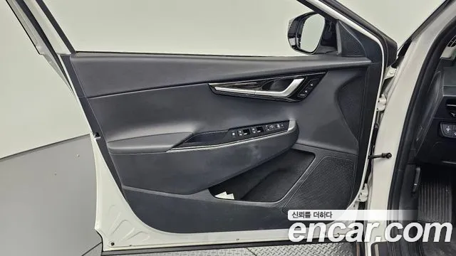 Kia EV6 — Фото автомобиля 24