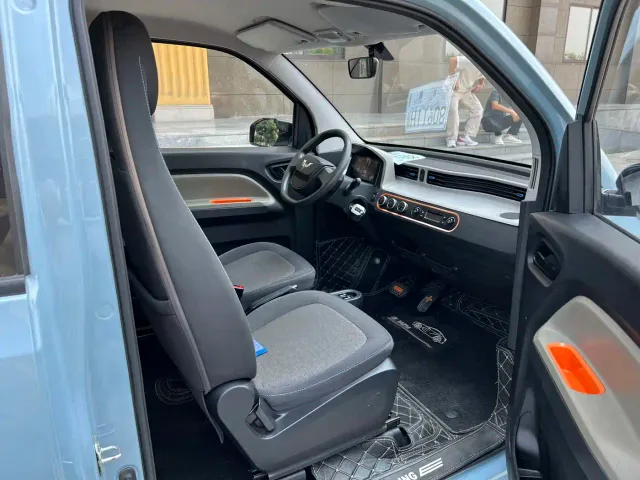 Wuling Hongguang Mini EV — Фото автомобиля 9