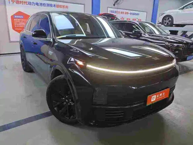 Фотография автомобиля — Li Auto L7