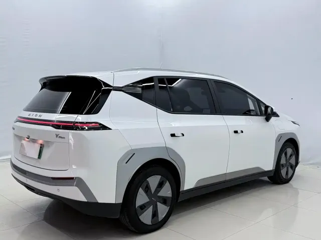 GAC Aion Y — Фото автомобиля 13