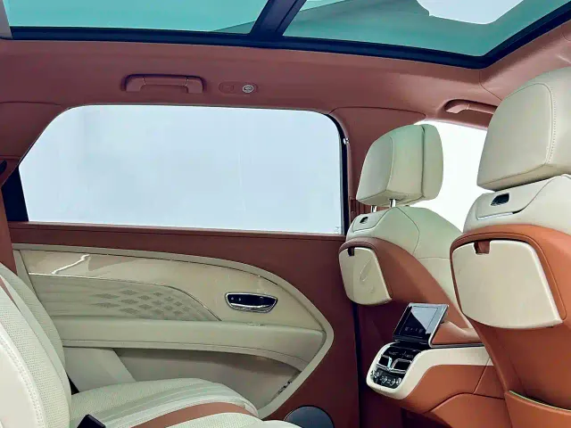Bentley Bentayga — Фото автомобиля 13