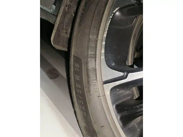 Roewe iMAX8 — Фото автомобиля 7
