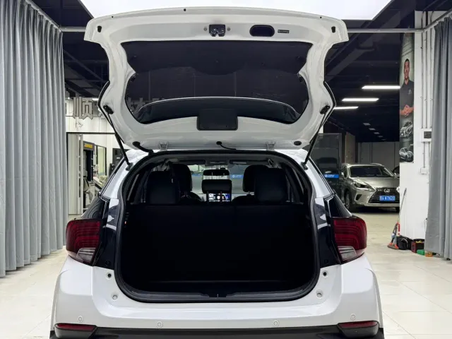 Toyota YARiS L Zhi Xuan — Фото автомобиля 21