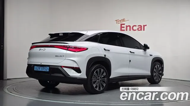 BYD Sealion 7 — Фото автомобиля 2