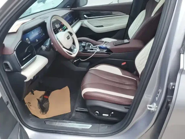Geely Xingyue L — Фото автомобиля 14