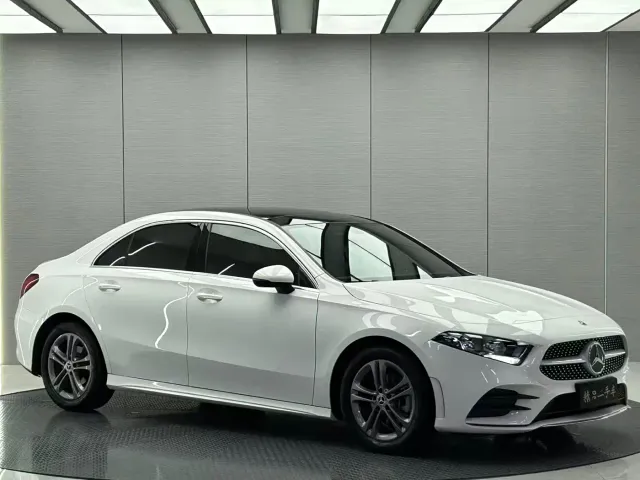 Mercedes-Benz A-Class — Фото автомобиля 6