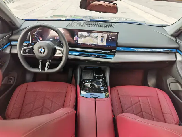 BMW 5 Series — Фото автомобиля 9