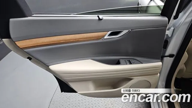 Genesis G80 Бензин 2.5 турбо AWD — Фото автомобиля 22