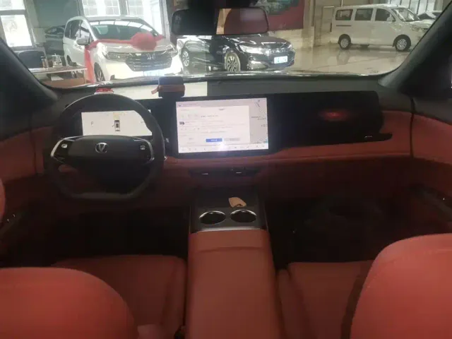 Changan CS75 Plus — Фото автомобиля 9