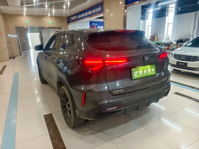 Changan X5 Plus — Фото автомобиля 9