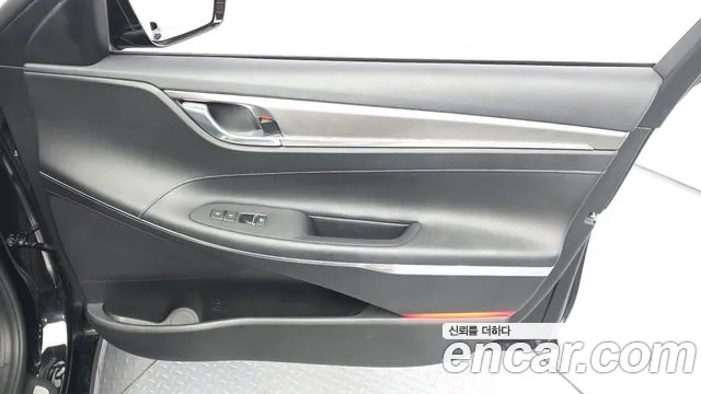 Hyundai Grandeur Grandeur (New) — Фото автомобиля 12