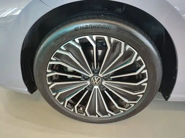 Volkswagen Passat — Фото автомобиля 22