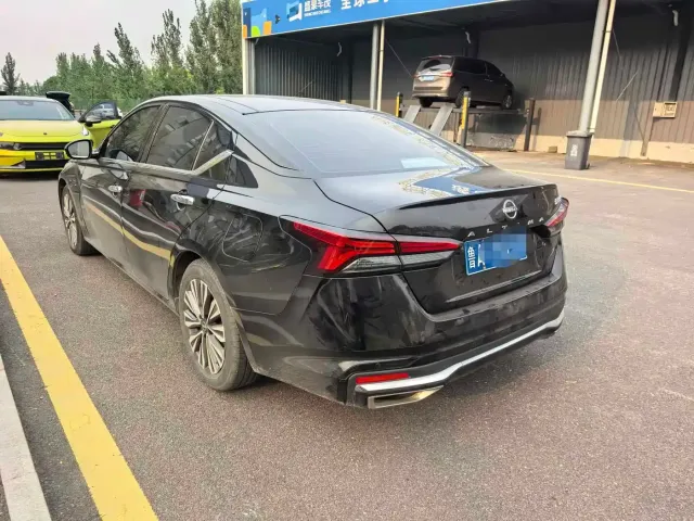 Nissan Teana 2022 2.0L XL-Upr Premium Edition — Фото автомобиля 3
