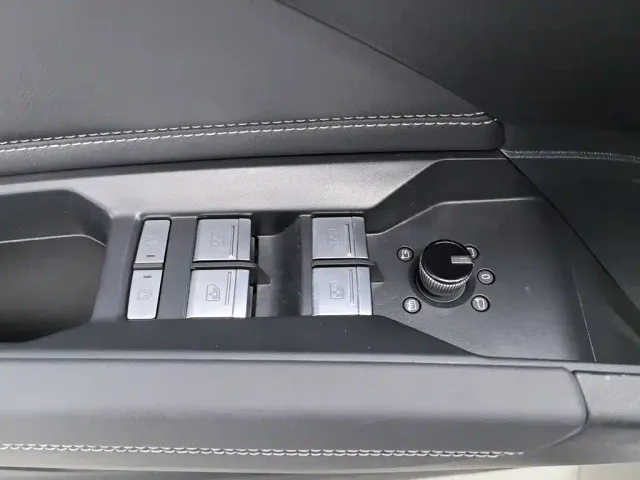 Audi Audi Q4 e-tron 2024 40 e-tron Creation Edition — Фото автомобиля 9