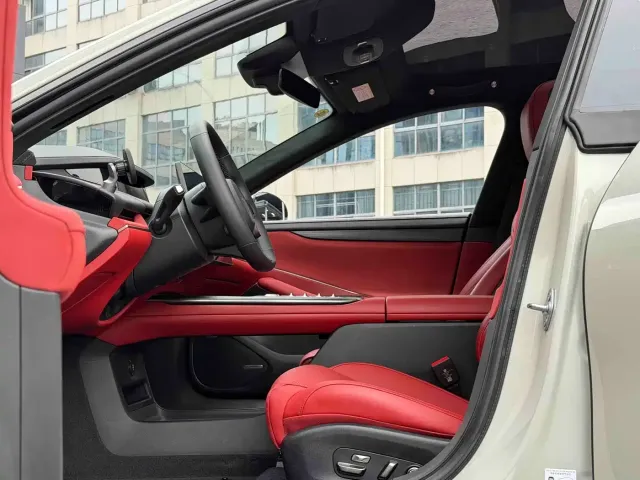 Xiaomi SU7 — Фото автомобиля 6