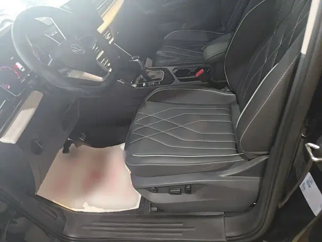 Volkswagen Tiguan L — Фото автомобиля 14