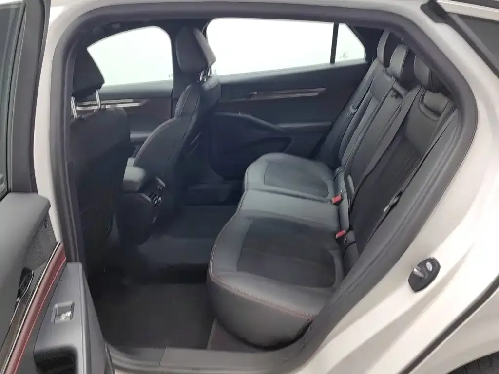 Ford Mondeo 2022 Facelift EcoBoost 245 Premium — Фото автомобиля 15