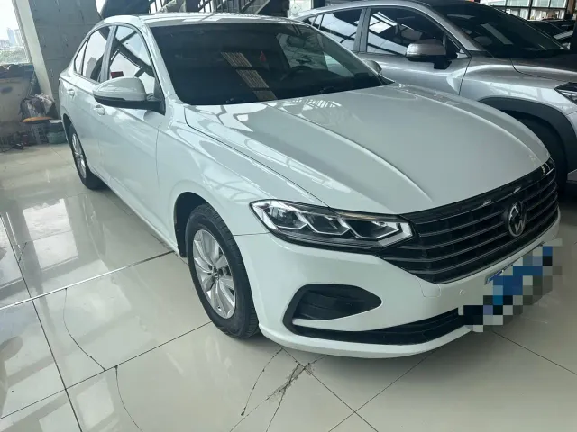 Volkswagen Lavida — Фото автомобиля 3