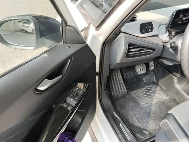 Volkswagen ID.3 — Фото автомобиля 4