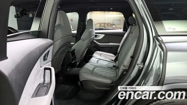 Audi Q7 55 TFSI quattro Premium — Фото автомобиля 24